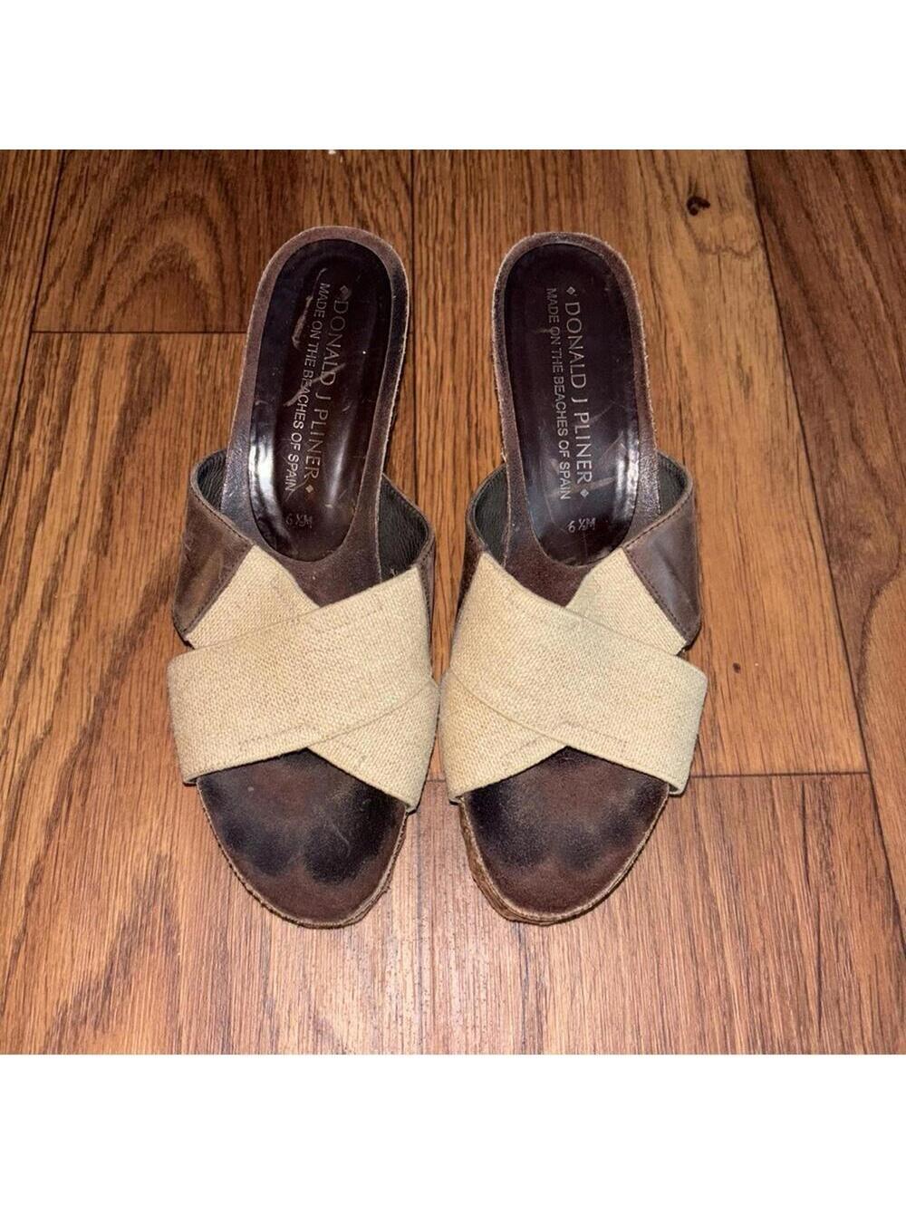 EUC Donald J. Pliner BOSNA Women's Canvas Cross Strap Slide Wedge Sandals Spain